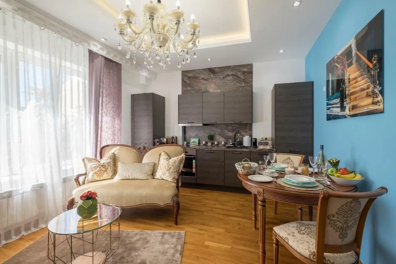 Parliament Sofia - Top Center Luxury Apartment